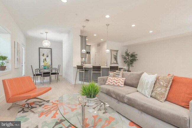 1352 Quincy St NW in Washington, DC - Building Photo - Building Photo