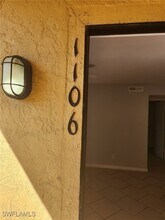 2935 Winkler Ave in Ft. Myers, FL - Building Photo - Building Photo