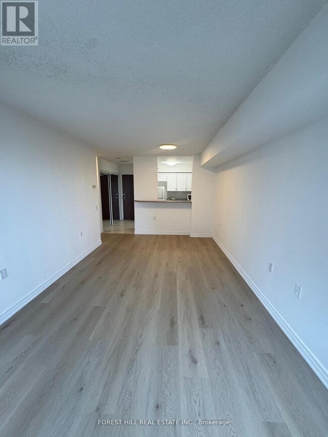 35 Finch Ave E in Toronto, ON - Building Photo - Building Photo