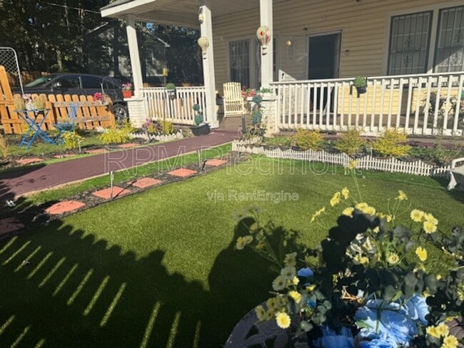 property at 807 Hall St NW