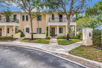 2500 Venetian Ct in Boynton Beach, FL - Building Photo - Building Photo