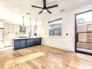 119 Lightsey Rd in Austin, TX - Building Photo - Building Photo