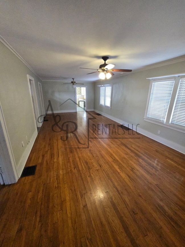 1801 S Olive St in Pittsburg, KS - Building Photo - Building Photo