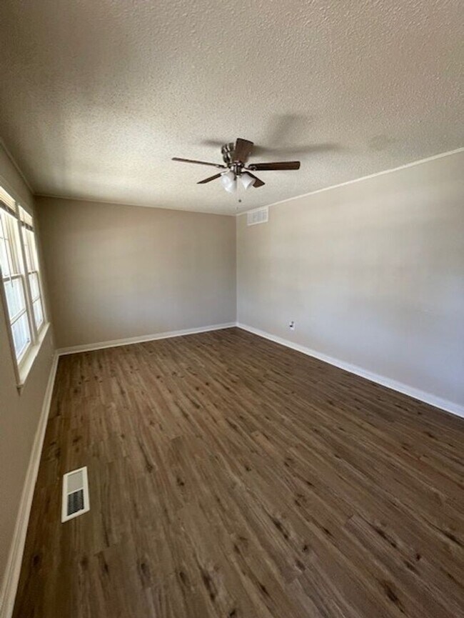 820 G St NW in Miami, OK - Building Photo - Building Photo