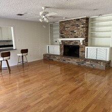 114 Oak Dr in Covington, LA - Building Photo - Building Photo