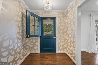 439 Broadland Rd NW in Atlanta, GA - Foto de edificio - Building Photo