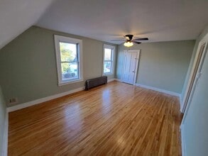 19 Pennacook St, Unit 2 in Manchester, NH - Building Photo - Building Photo