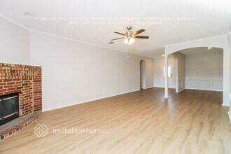 632 Creekview Dr in Burleson, TX - Building Photo - Building Photo