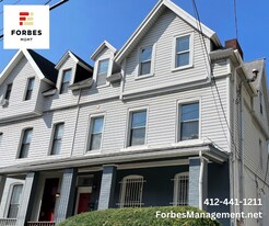 212 Coltart Ave in Pittsburgh, PA - Building Photo