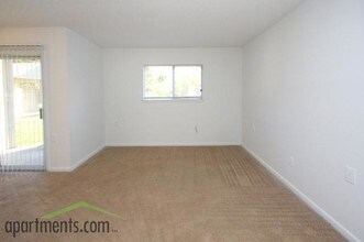 Stonewood Apartments in Durham, NC - Building Photo - Interior Photo