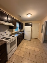 227 Cuttino Rd in Sumter, SC - Foto de edificio - Building Photo