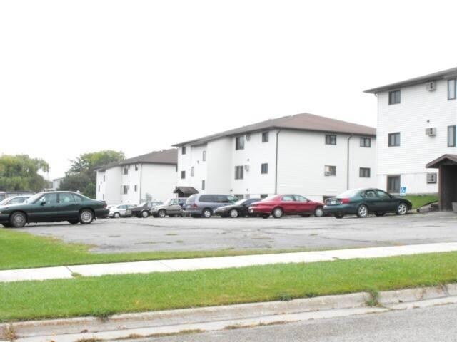 Alpine Heights Apartments in Monroe, WI - Building Photo