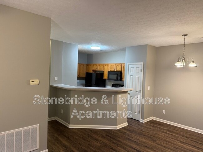 1101 Foghorn Dr in Jeffersonville, IN - Building Photo - Building Photo