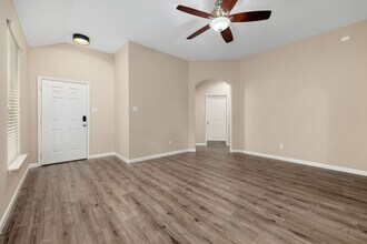 11429 W Woodmark in Conroe, TX - Building Photo - Building Photo