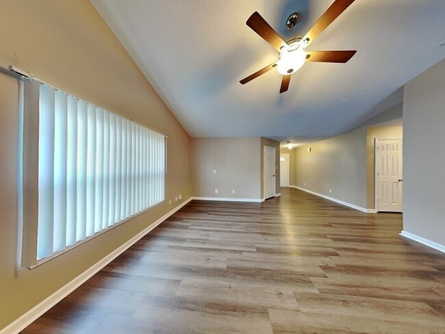 10447 Bellchime Ct in Indianapolis, IN - Foto de edificio - Building Photo