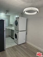 326 S Serrano Ave in Los Angeles, CA - Building Photo - Building Photo