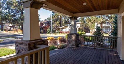 1690 N W Lepage Pl in Bend, OR - Building Photo - Building Photo