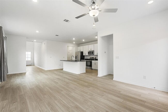 701 Unakite Trl in Liberty Hill, TX - Foto de edificio - Building Photo