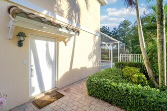 468 Capistrano Dr in Palm Beach Gardens, FL - Building Photo - Building Photo