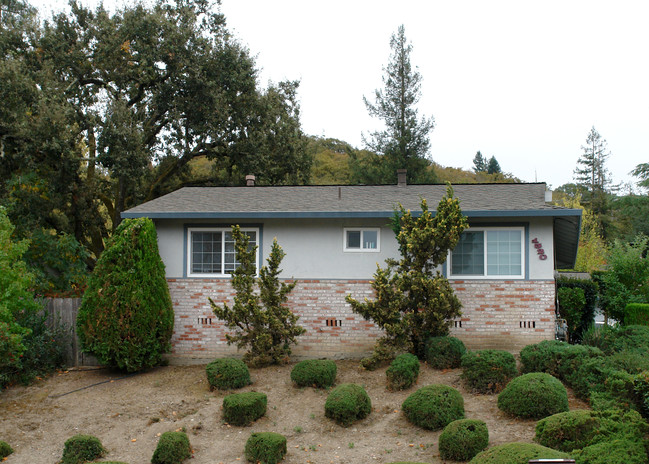 1520 Neotomas Ave in Santa Rosa, CA - Building Photo - Building Photo