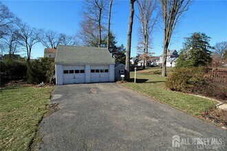 37 Ireland Ave in Edison, NJ - Building Photo - Building Photo