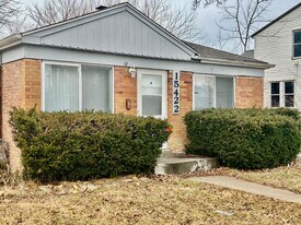 15422 Lincoln Ave in Harvey, IL - Building Photo