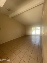 815 Silvestre Rd in El Paso, TX - Foto de edificio - Building Photo