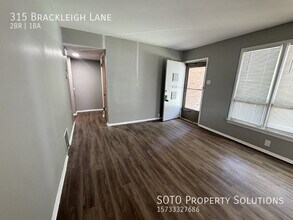 315 Brackleigh Ln in Florissant, MO - Building Photo - Building Photo