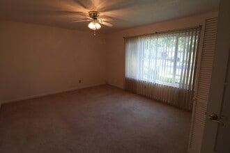 1419 W Pinedale Ave in Fresno, CA - Building Photo - Building Photo