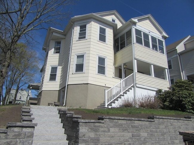 125 Plantation St, Unit 2