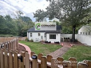 1700 Liberty Dr in Greensboro, NC - Building Photo - Building Photo