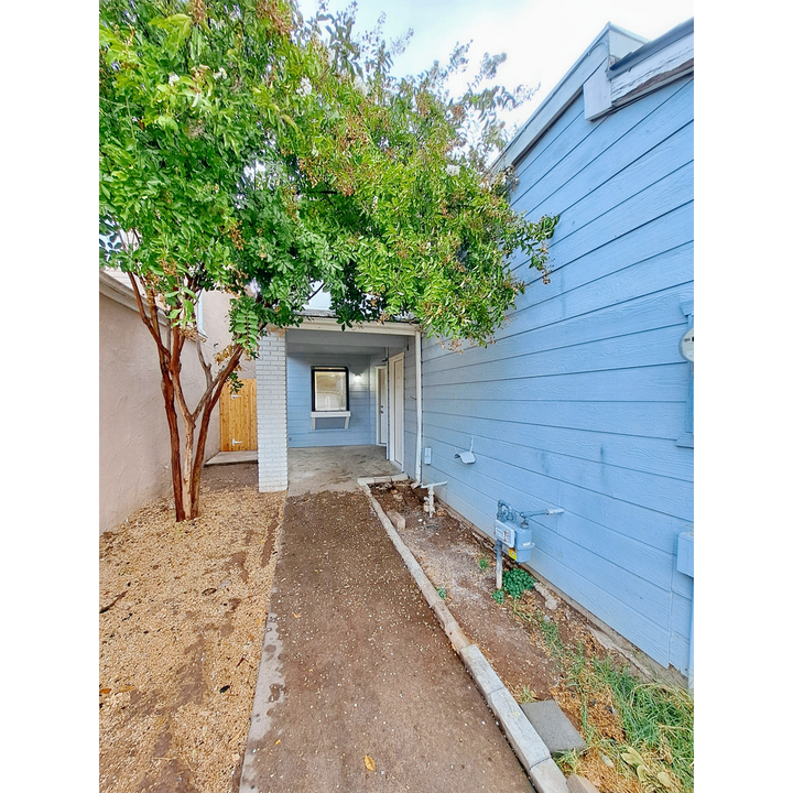 3630 W Terrace Ave in Fresno, CA - Building Photo