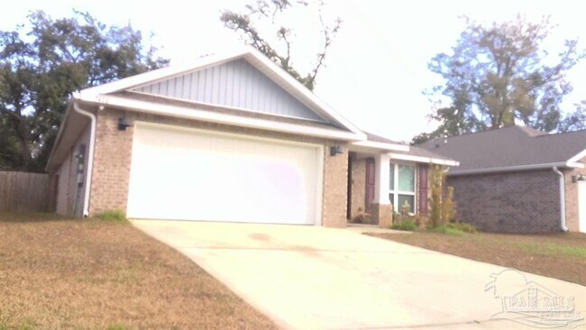7416 Oak Lake Blvd in Bellview, FL - Building Photo - Building Photo