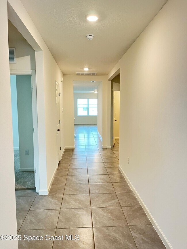 1570 San Filippo Dr SE in Palm Bay, FL - Building Photo - Building Photo