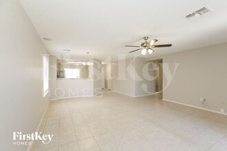 8216 E Osage Ave in Mesa, AZ - Building Photo - Building Photo