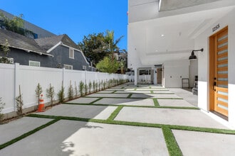 1253 N Gower St in Los Angeles, CA - Building Photo - Building Photo