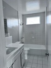3451 Siskiyou St, Unit 2 in Los Angeles, CA - Building Photo - Building Photo