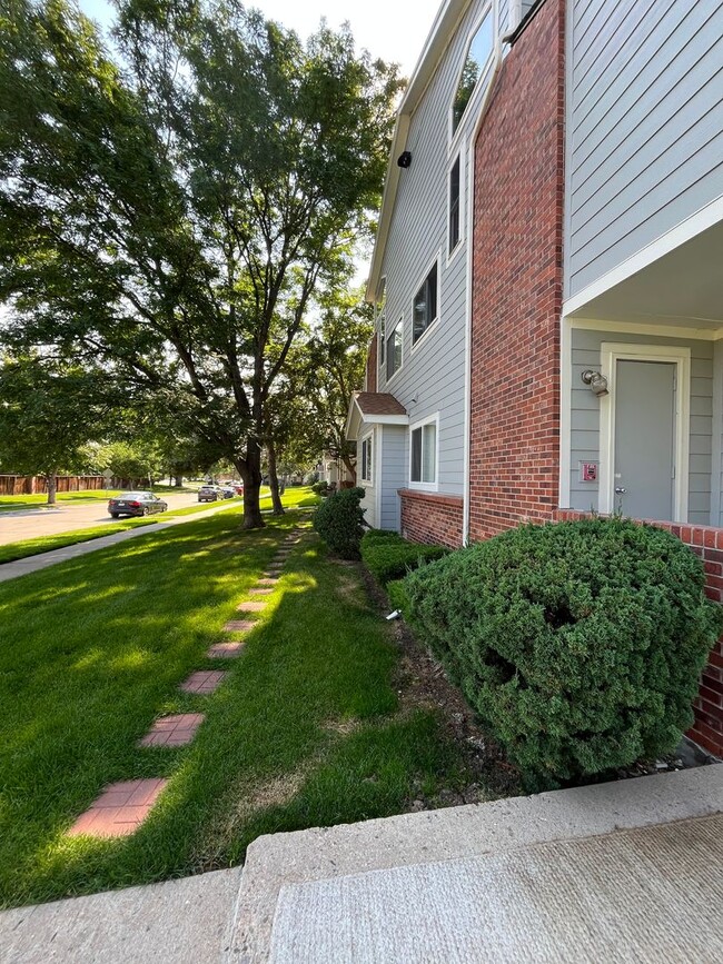 property at 5690 W 80th Pl