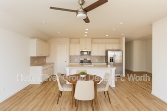 333 Sun Harvest Dr in Royse City, TX - Building Photo - Building Photo
