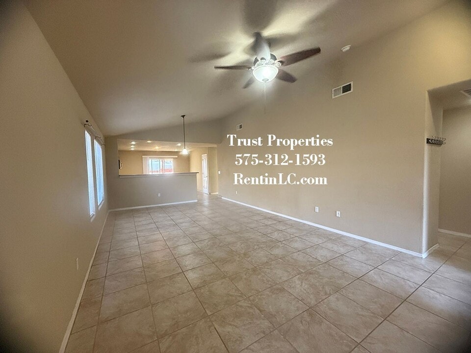 4842 Calle Bella Ave in Las Cruces, NM - Building Photo