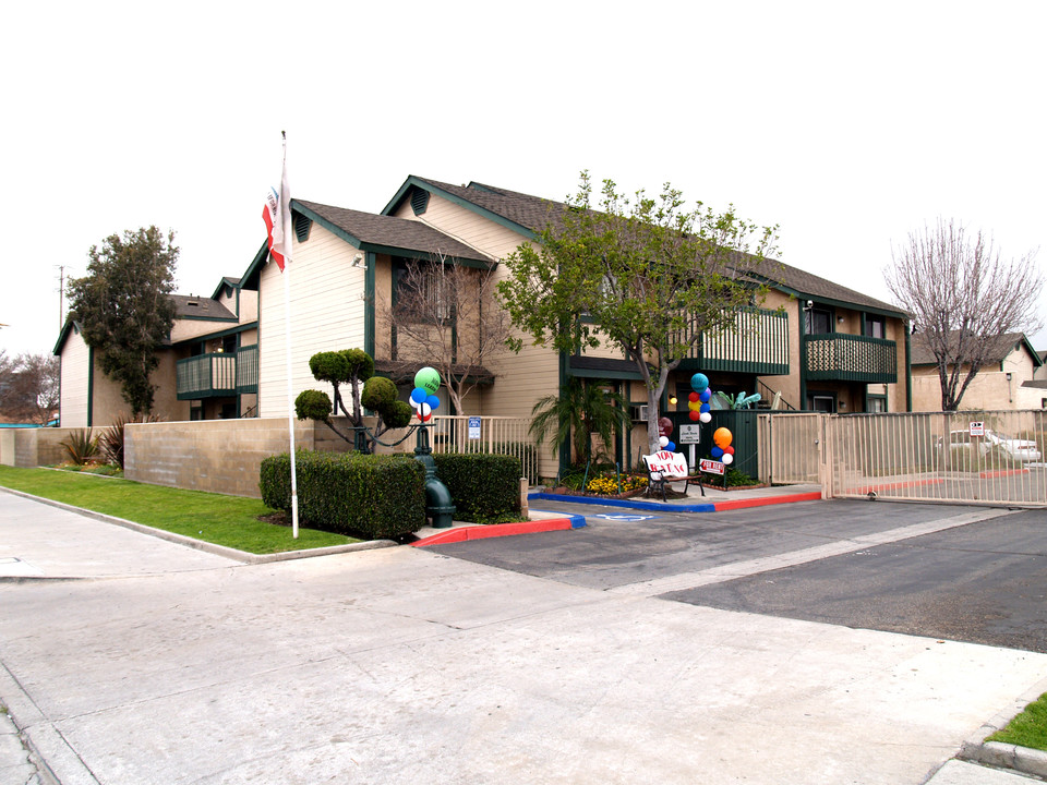 32110 Mccray Rd in Cloverdale, CA - Foto de edificio