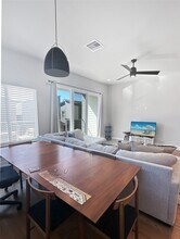 4702 Oats St in Houston, TX - Building Photo - Building Photo