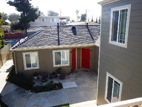 Dubuque Apartments in Oceanside, CA - Building Photo - Building Photo