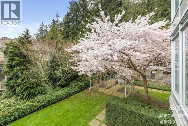 2688 West Mall in Vancouver, BC - Building Photo - Building Photo