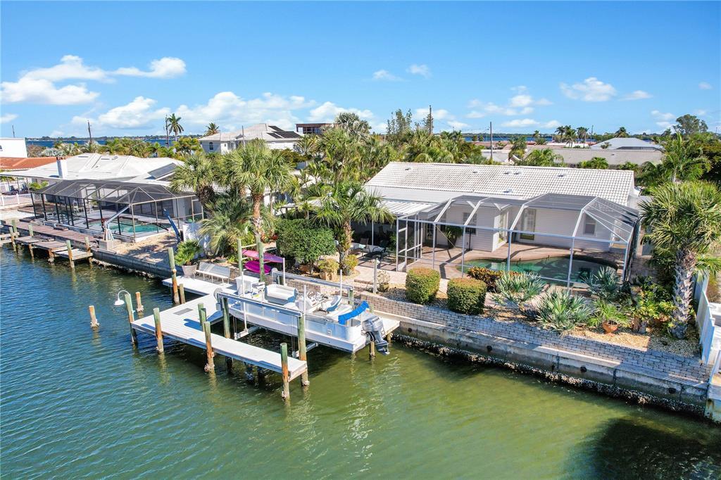 3712 99th St W in Bradenton, FL - Foto de edificio