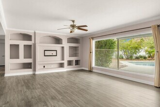 6724 N 58th Pl in Paradise Valley, AZ - Building Photo - Building Photo