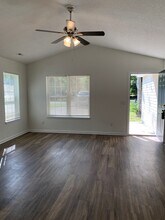 213 Hillsdale Dr in Wilmington, NC - Building Photo - Building Photo