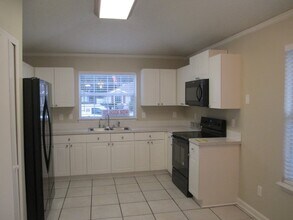1127 Hidden Cove Cir S in Jacksonville, FL - Building Photo - Building Photo