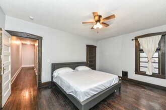 2158 N Pennsylvania St in Indianapolis, IN - Foto de edificio - Building Photo