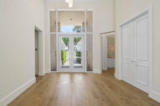 1128 Crystal Dr in Palm Beach Gardens, FL - Building Photo - Building Photo